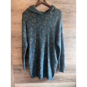 Easel size small tunic sweater hoodie cheetah gray pockets soft